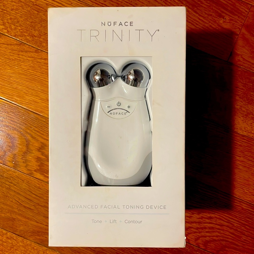 Advanced Facial Toning Device